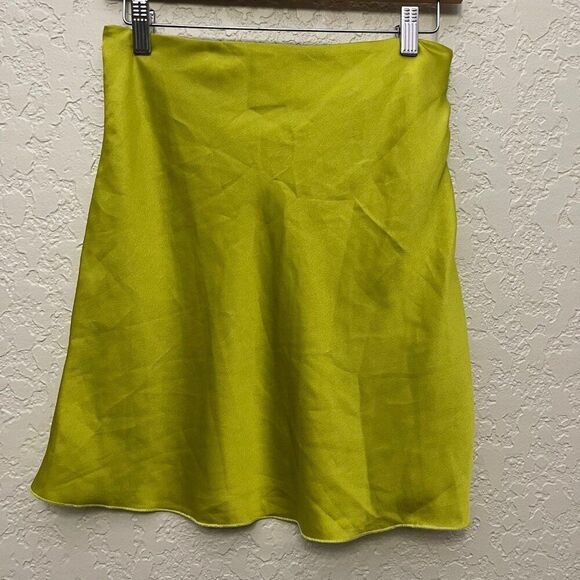 Boohoo Satin Slip Skirt - Picture 3 of 8